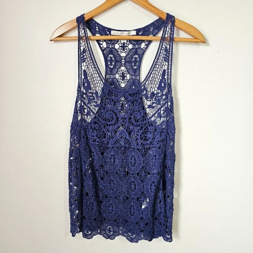 EUC LAUREN CONRAD BLUE CROCHET RACERBACK TANK TOP SIZE M